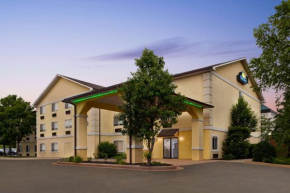 Days Inn by Wyndham Kansas City International Airport